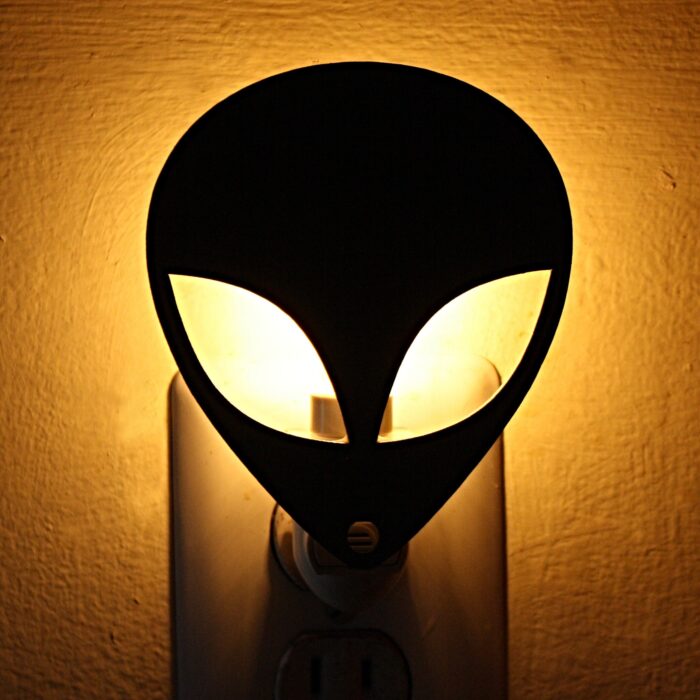 Alien Night Light - Image 1